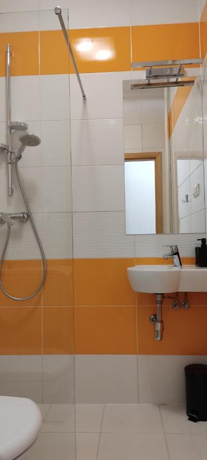 Be My Guest- Fontany Luxury Apartment Metro Wi-Fi Free Parking Zone Warszawa Exteriör bild